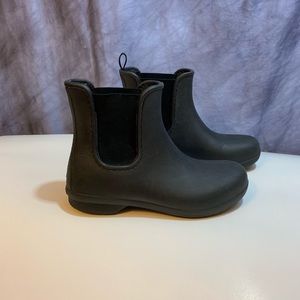 Crocs Black Ankle Rain Boots 6